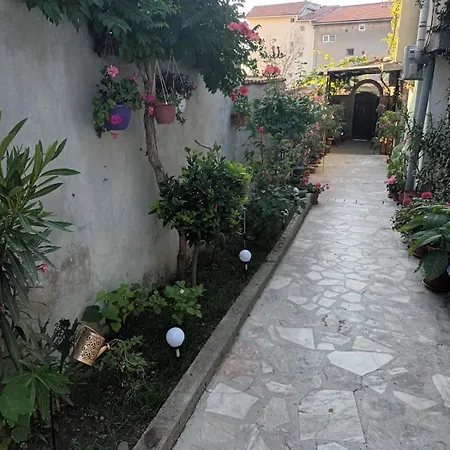 квартири - за гости, Accommodatie bij particulieren